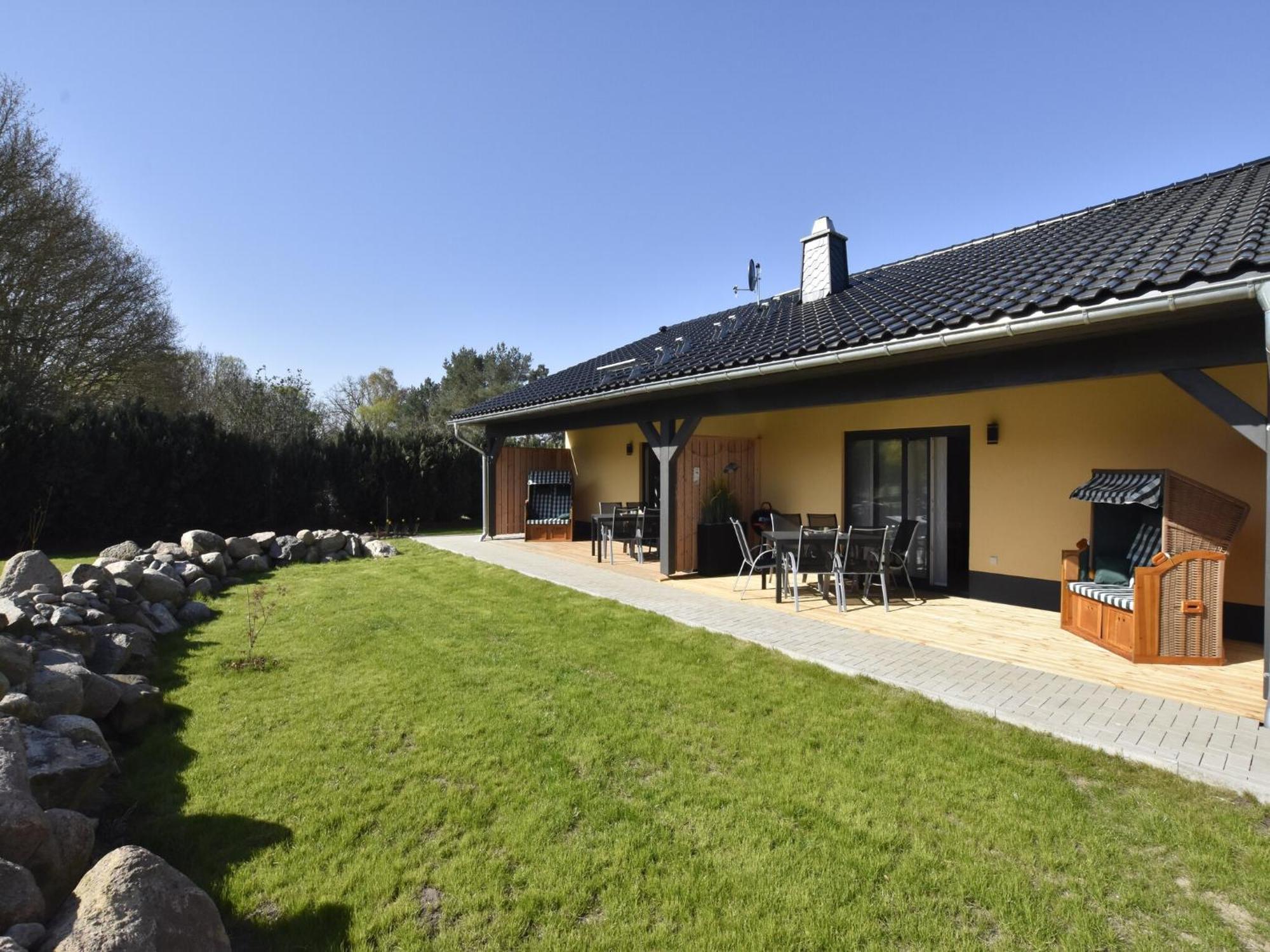 Cozy Apartment In Barnekow With Private Terrace Eksteriør bilde